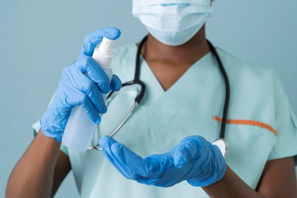 Thorough Clean and Disinfection of Critical Medical Equipment